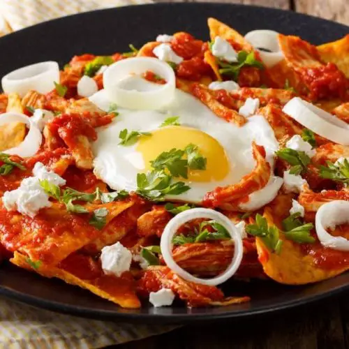 How To Make Chilaquiles Rojos With Eggs