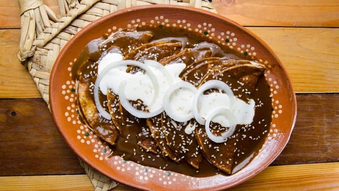 Choosing The Best Store-Bought Mole Sauce