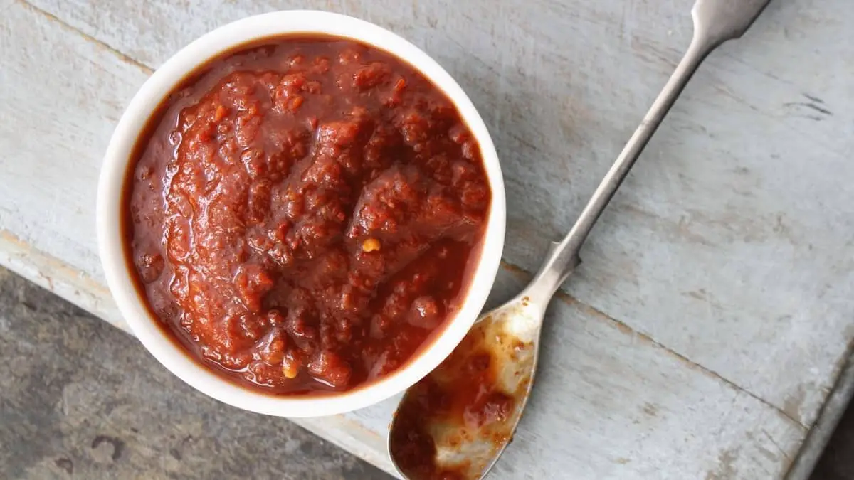 chipotle hot salsa ingredients