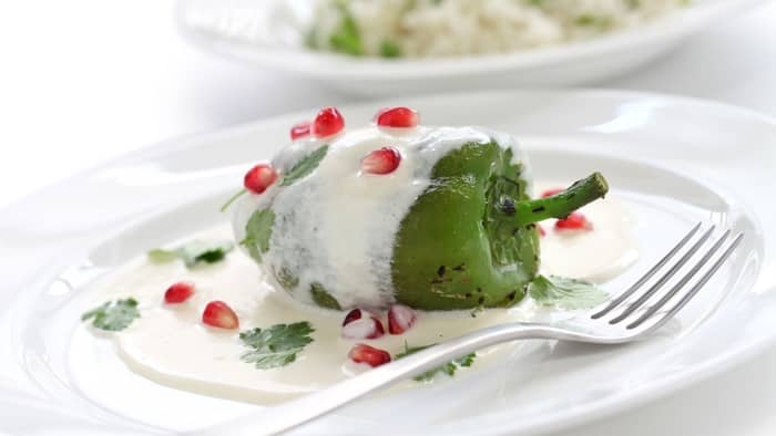  how to make chile relleno sauce