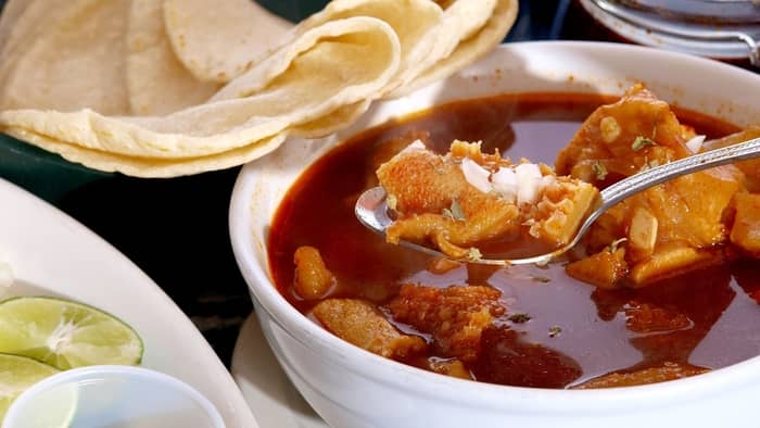  how many calories in a bowl of menudo