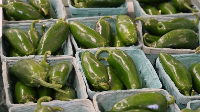  How do you preserve fresh jalapeños?