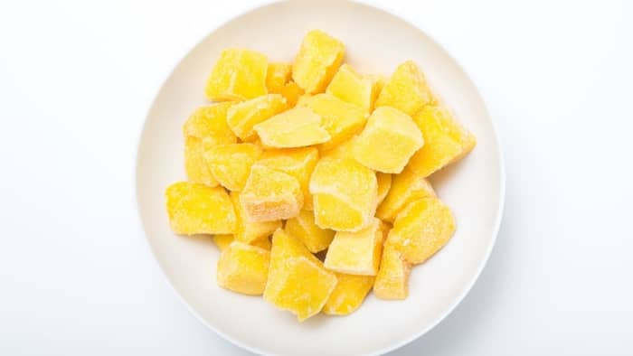  How do you cook a frozen mango?