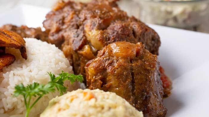  Is oxtail a pork or beef?