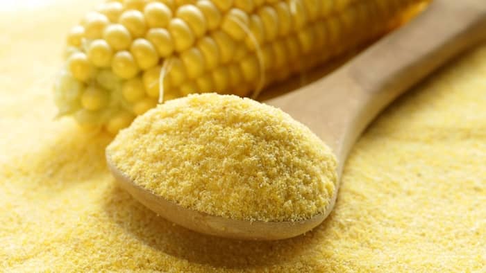  are cornmeal and corn flour the same