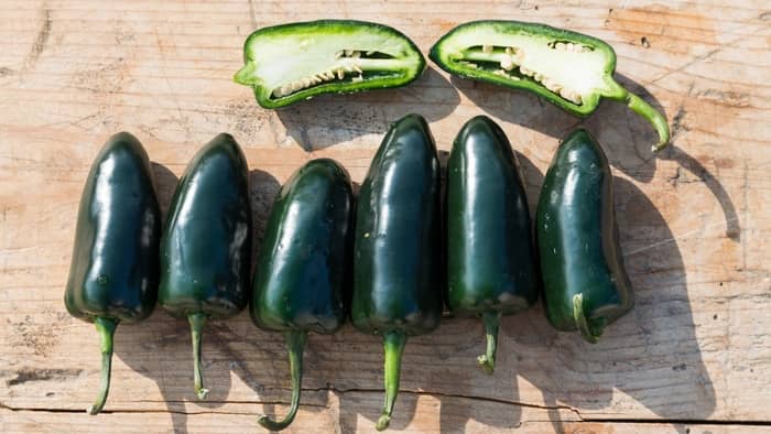  How do you know if a jalapeno is bad?