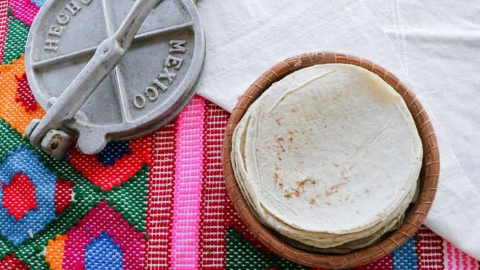  How can you tell if tortillas are bad?