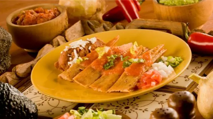  How do you freeze and reheat tamales?
